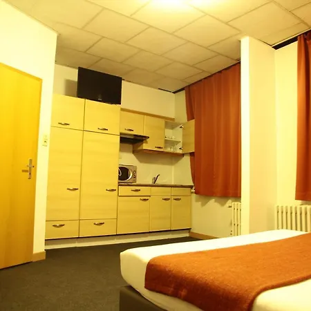 De Spiegel Hotel 2*
